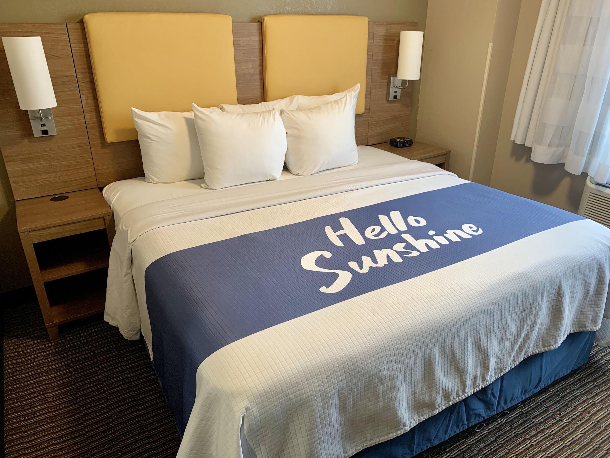 Days Inn By Wyndham Brooklyn Borough Park Nowy Jork Zewnętrze zdjęcie