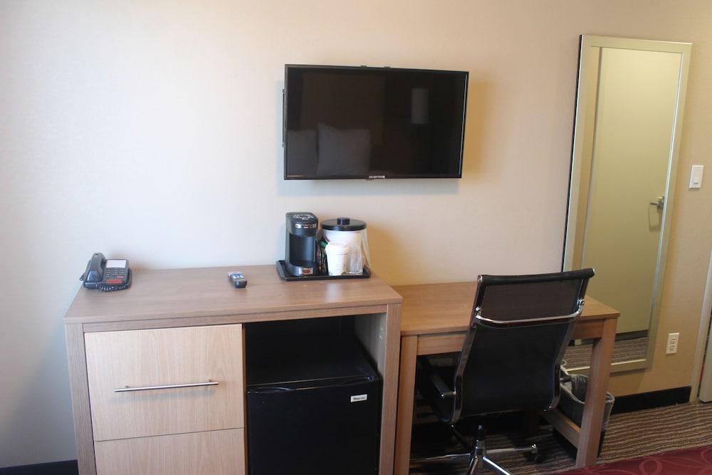 Days Inn By Wyndham Brooklyn Borough Park Nowy Jork Zewnętrze zdjęcie