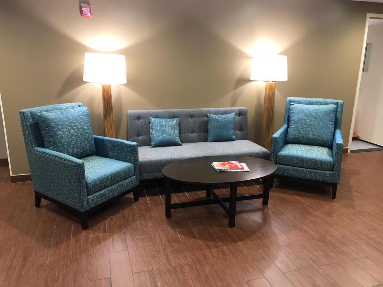 Days Inn By Wyndham Brooklyn Borough Park Nowy Jork Zewnętrze zdjęcie