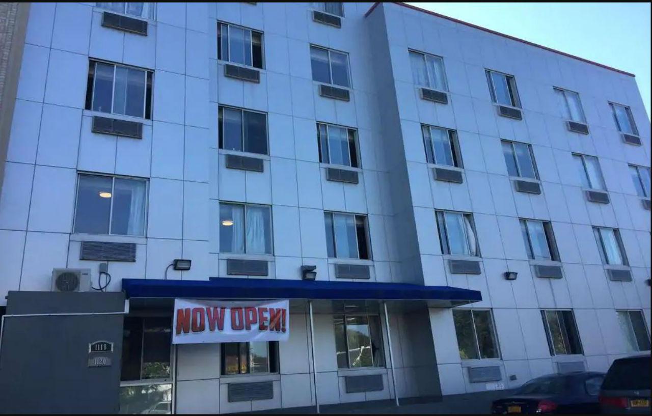 Days Inn By Wyndham Brooklyn Borough Park Nowy Jork Zewnętrze zdjęcie