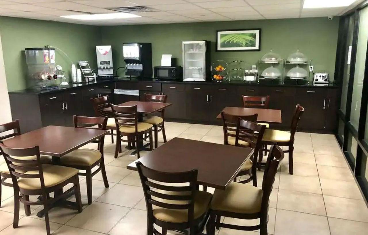 Days Inn By Wyndham Brooklyn Borough Park Nowy Jork Zewnętrze zdjęcie
